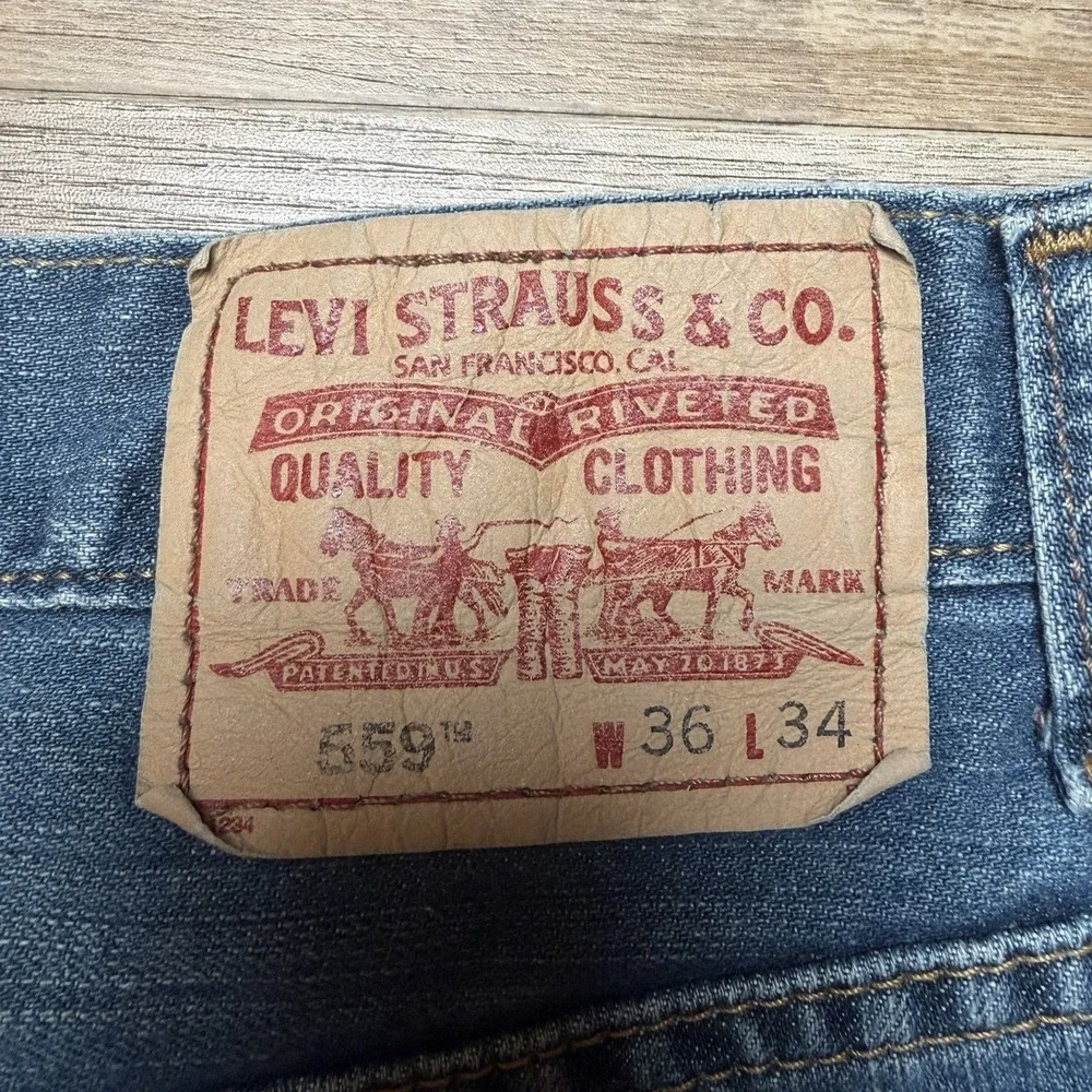 Levis minor ship